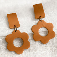 Sedona: A pair of clay flower earrings with bar-shape post back in terracotta.