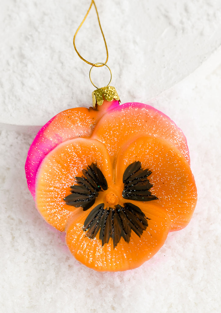 Pansy Ornament LEIF