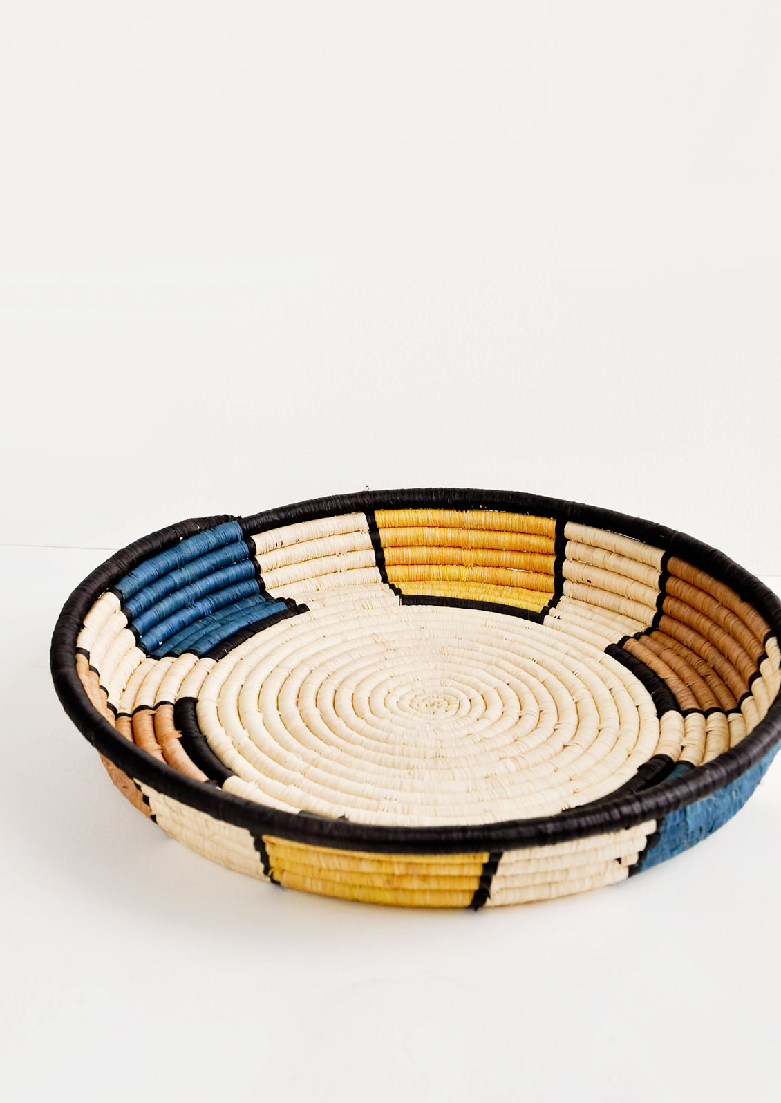 Beam Raffia Serving Tray in - LEIF