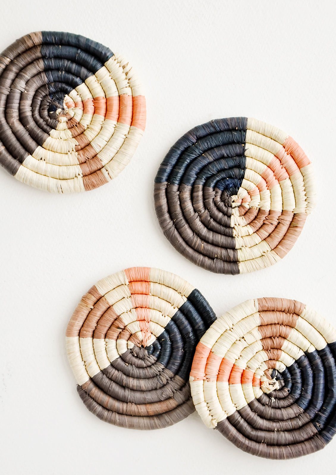 Color Wheel Raffia Coaster Set in - LEIF