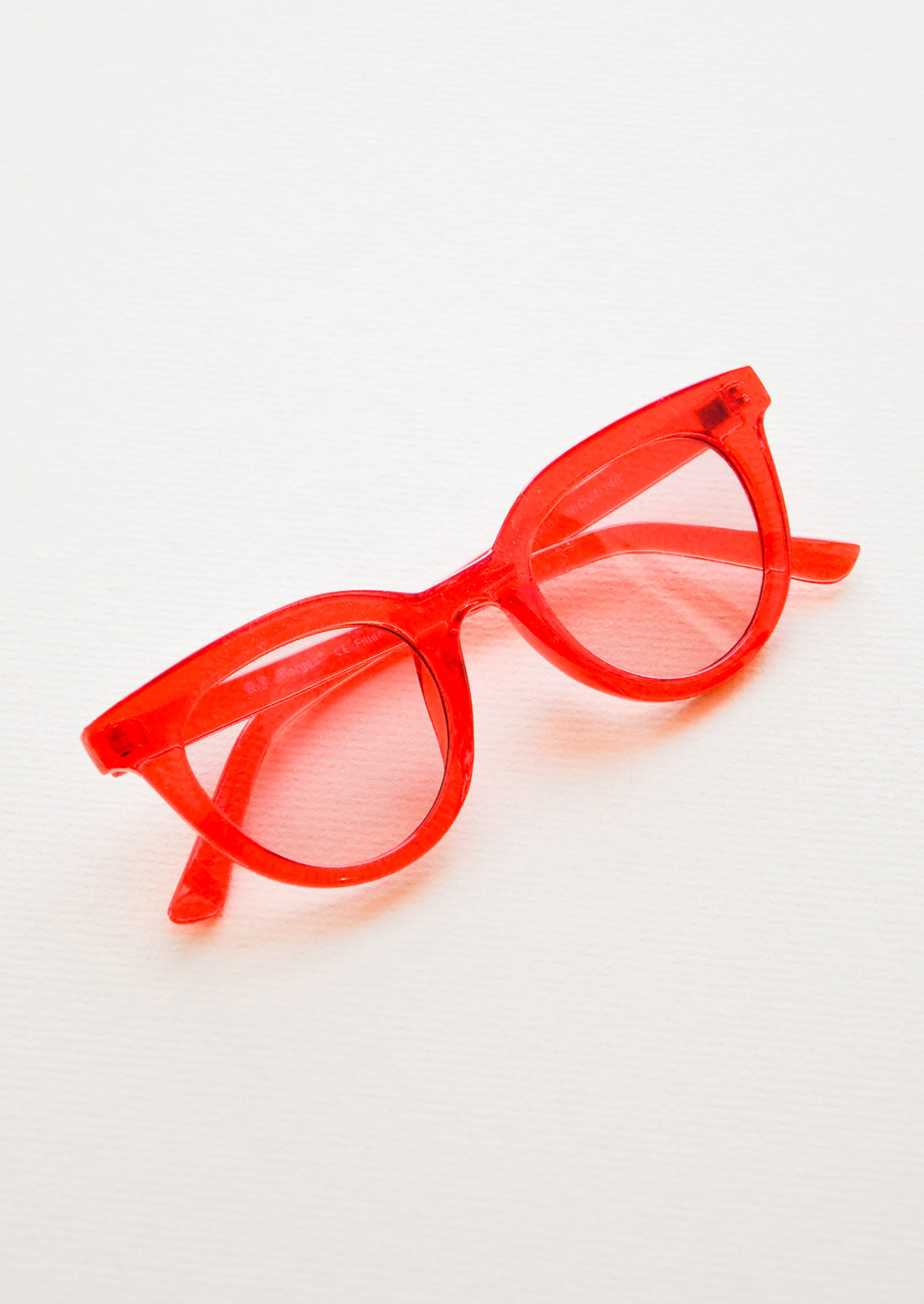 Hotsy Totsy Sunglasses in Cherry Red - LEIF