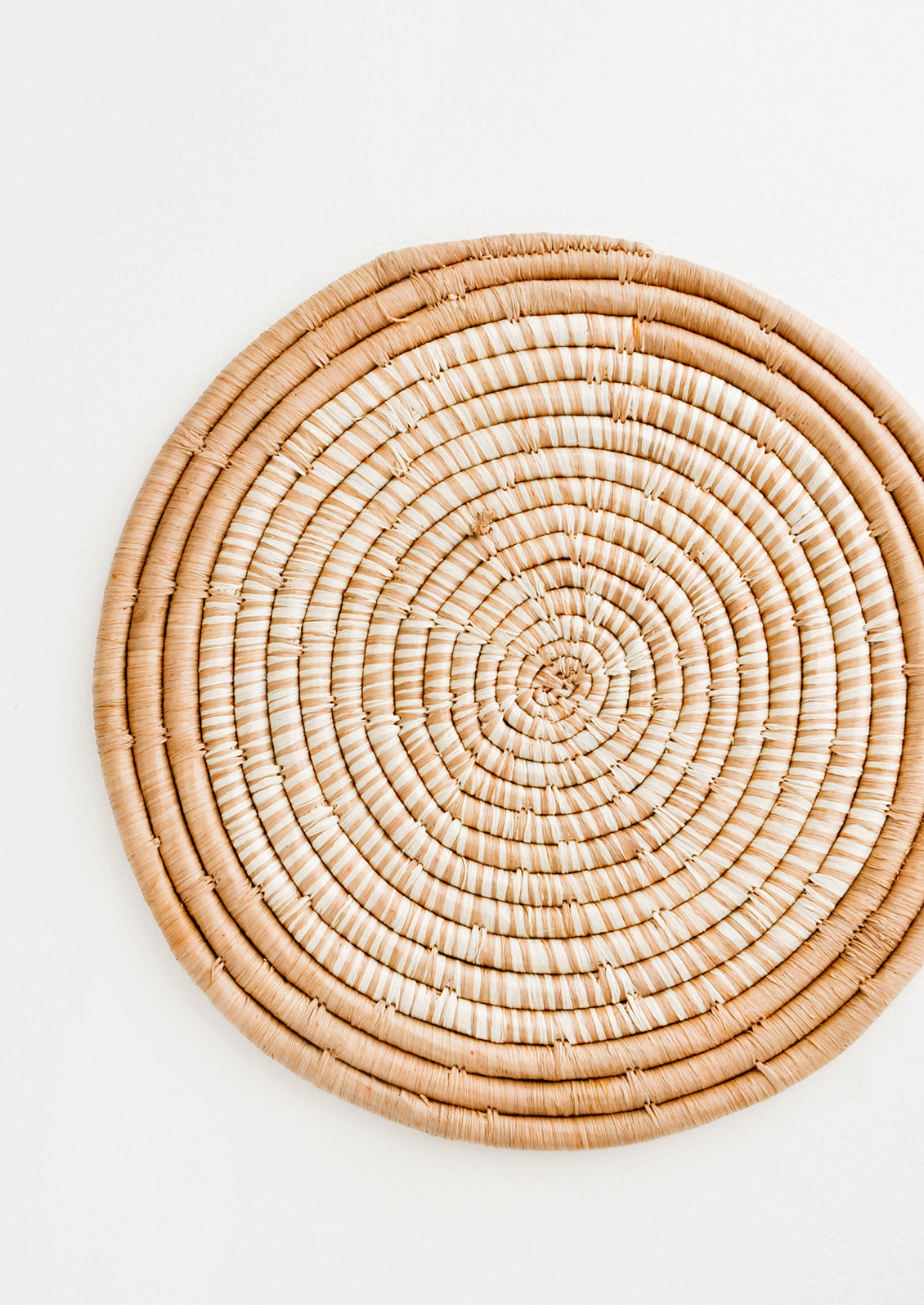 Hue Woven Raffia Trivet in Tan - LEIF