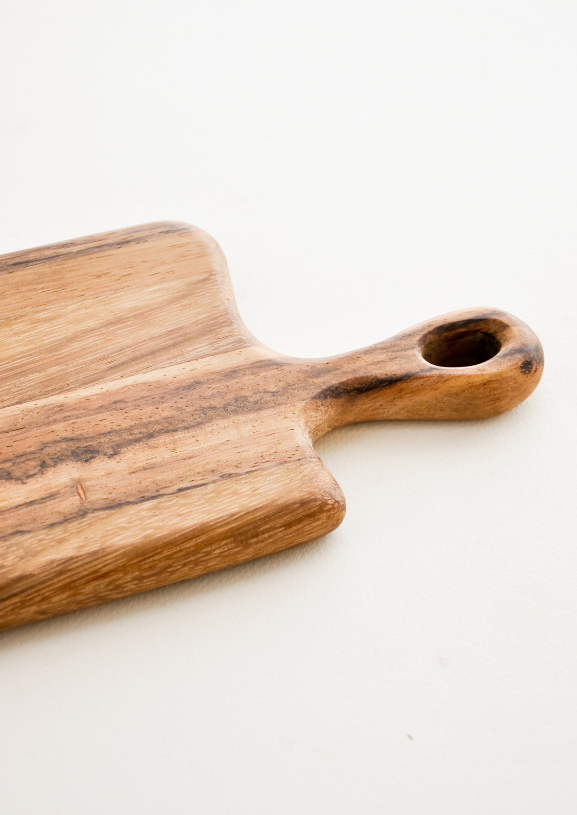 Loop Handle Serving Board in - LEIF