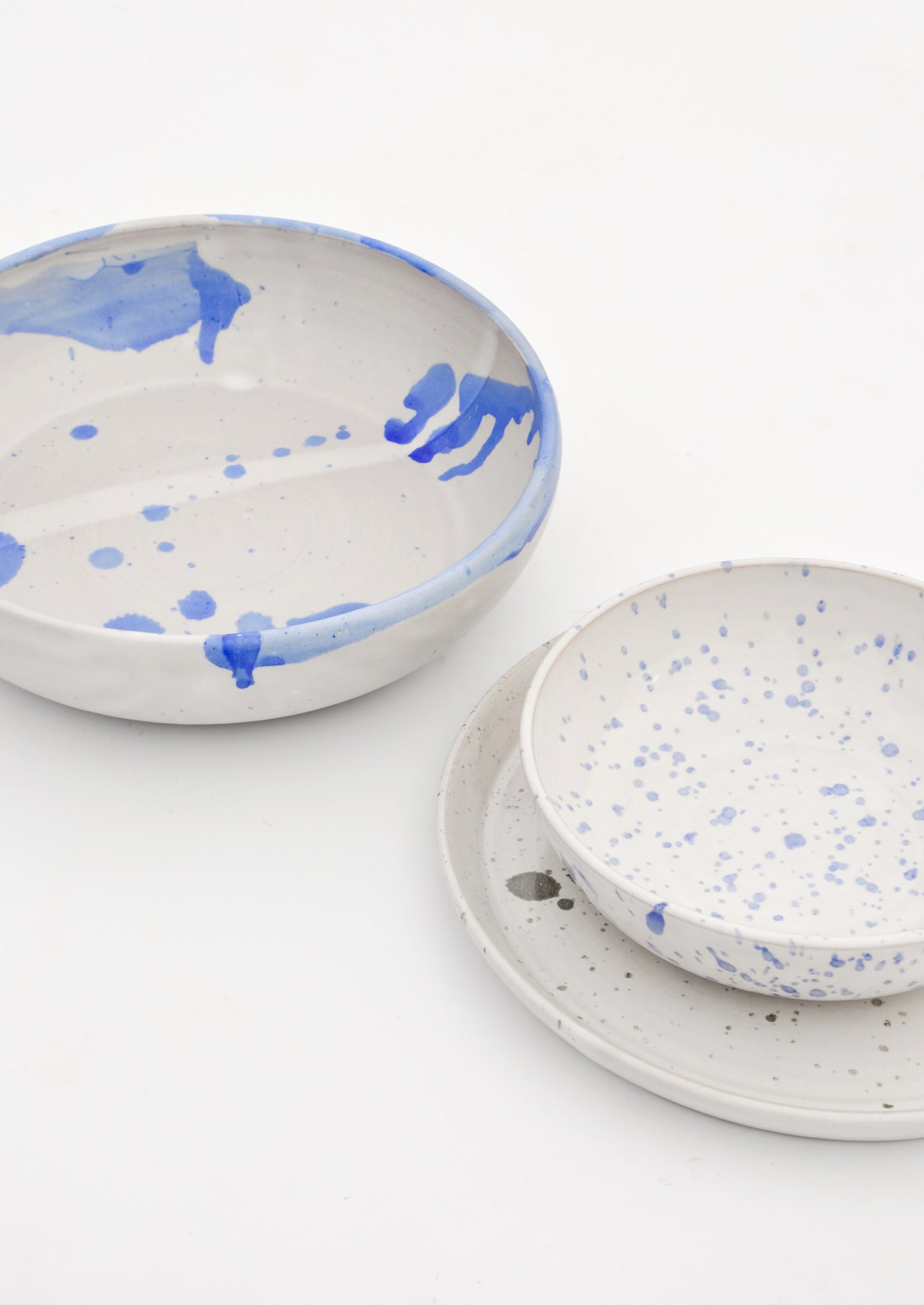 Royal Splash Serving Bowl in - LEIF