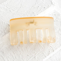 Matte Honey: A matte translucent hair clip in pale honey.