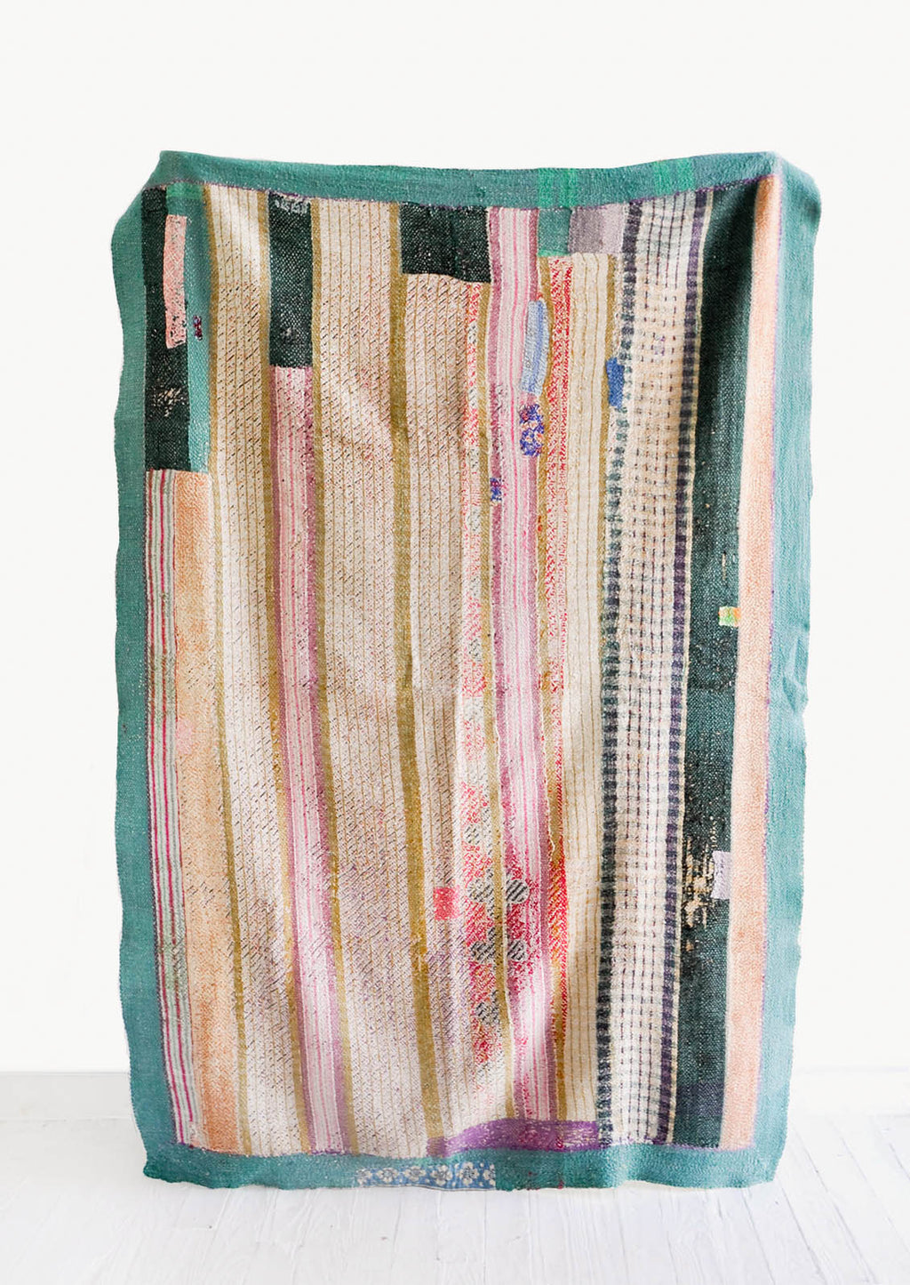 1: Vintage Patchwork Quilt No. 7 in  - LEIF