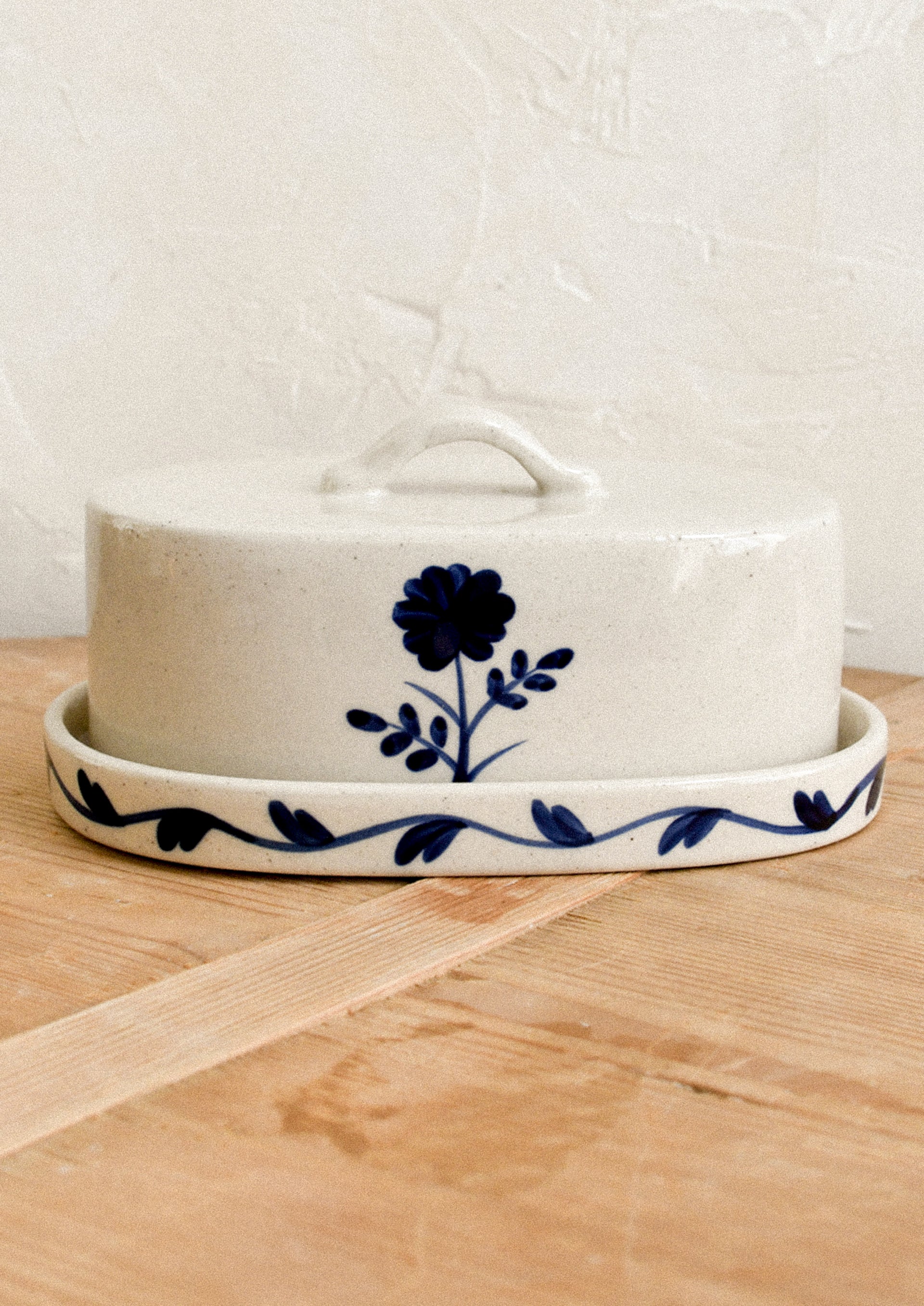 Sometsuke Floral Butter Dish
