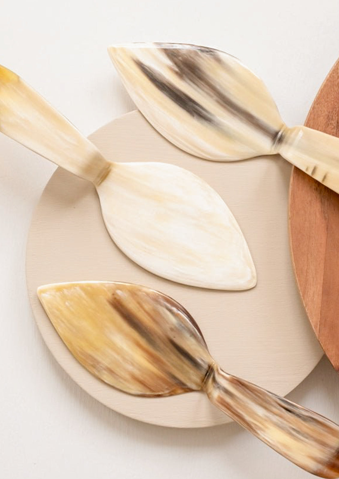 Assorted cake server made from longhorn cattle horn.