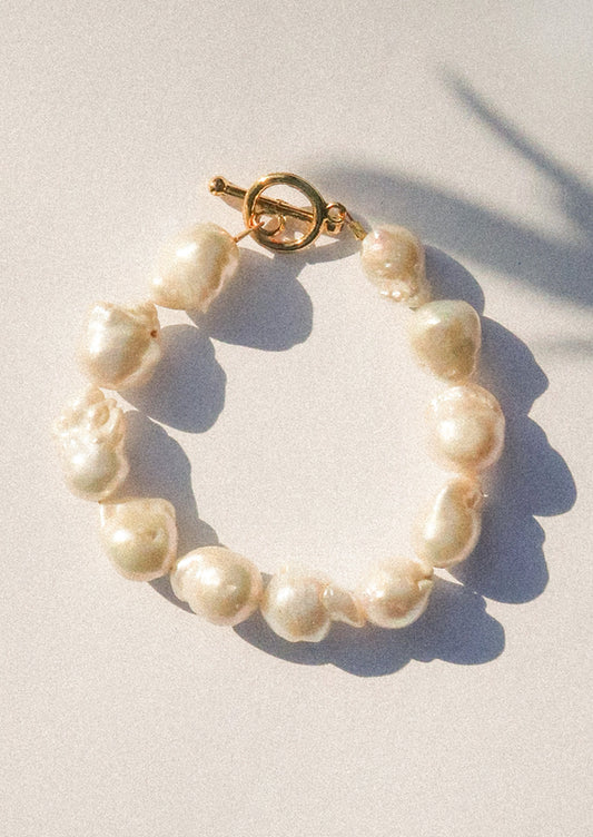Coastal Pearl Bracelet