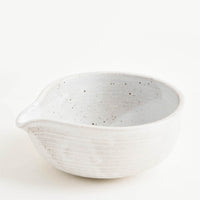 Matte Grey: A gray-white spouted ceramic bowl.