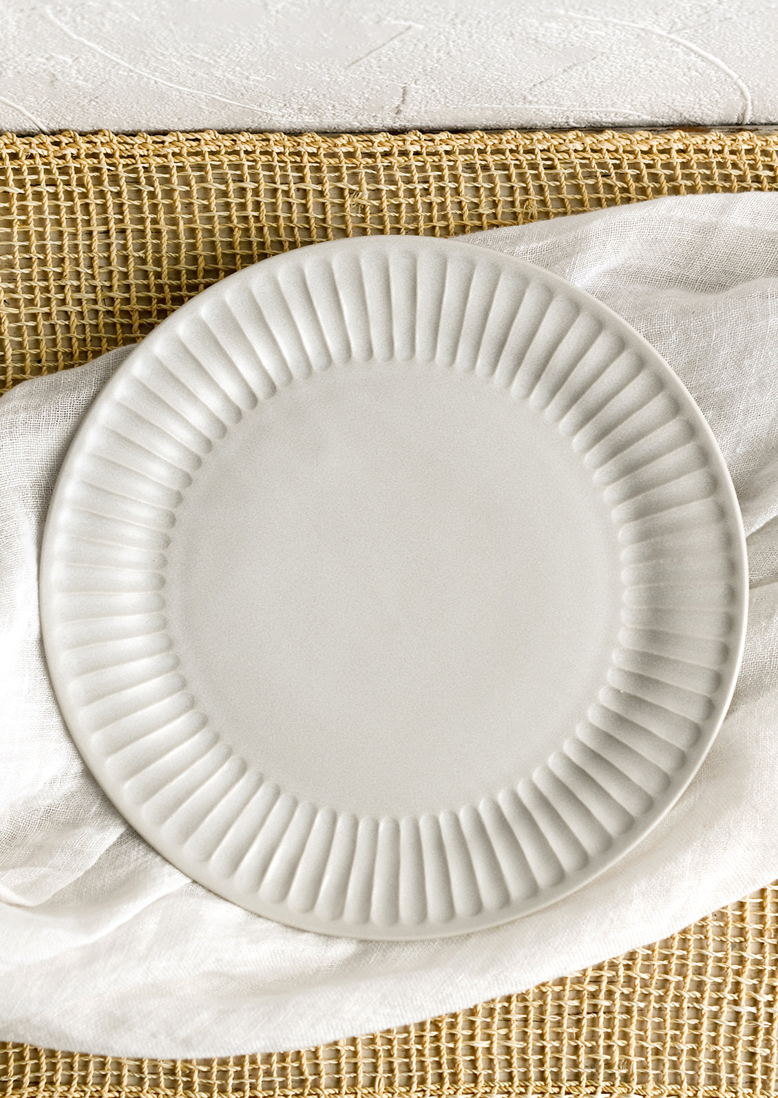 Fluted Rim Ceramic Plate – LEIF