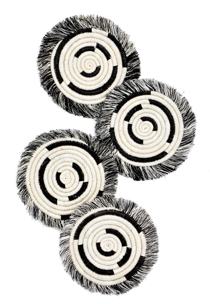 Black / White: Fringed Sweetgrass Coaster Set in Black / White - LEIF