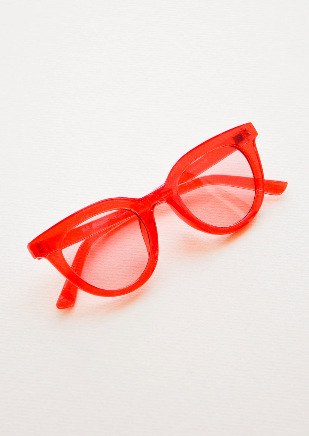 Cherry Red: Hotsy Totsy Sunglasses in Cherry Red - LEIF