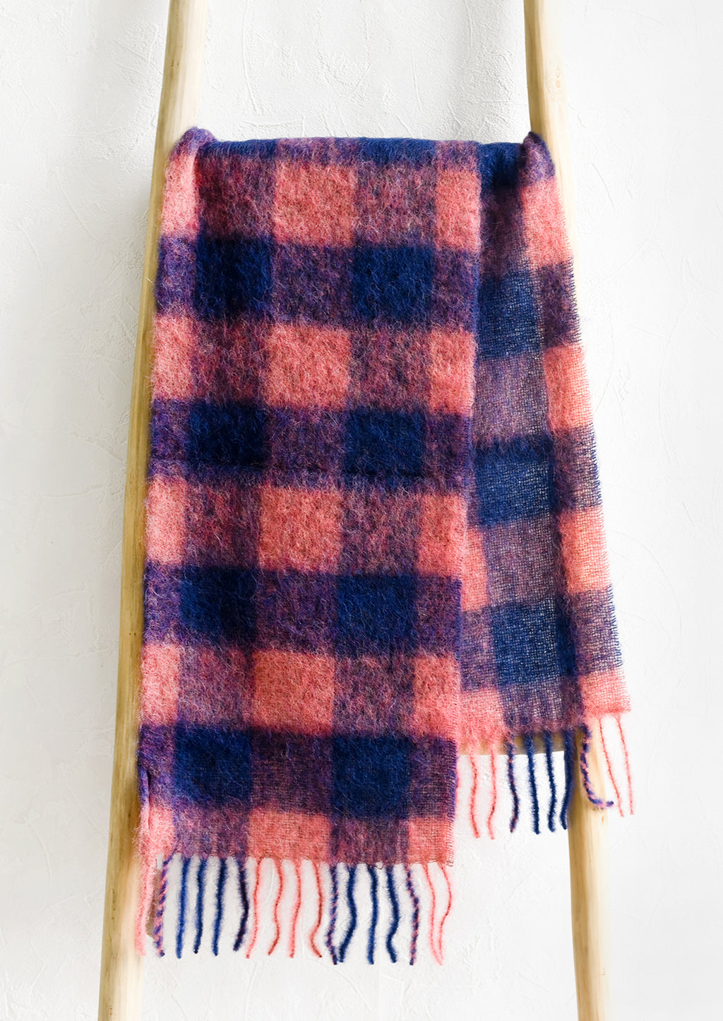 Begonia Pink / Navy: A cozy scarf in pink and blue check print.