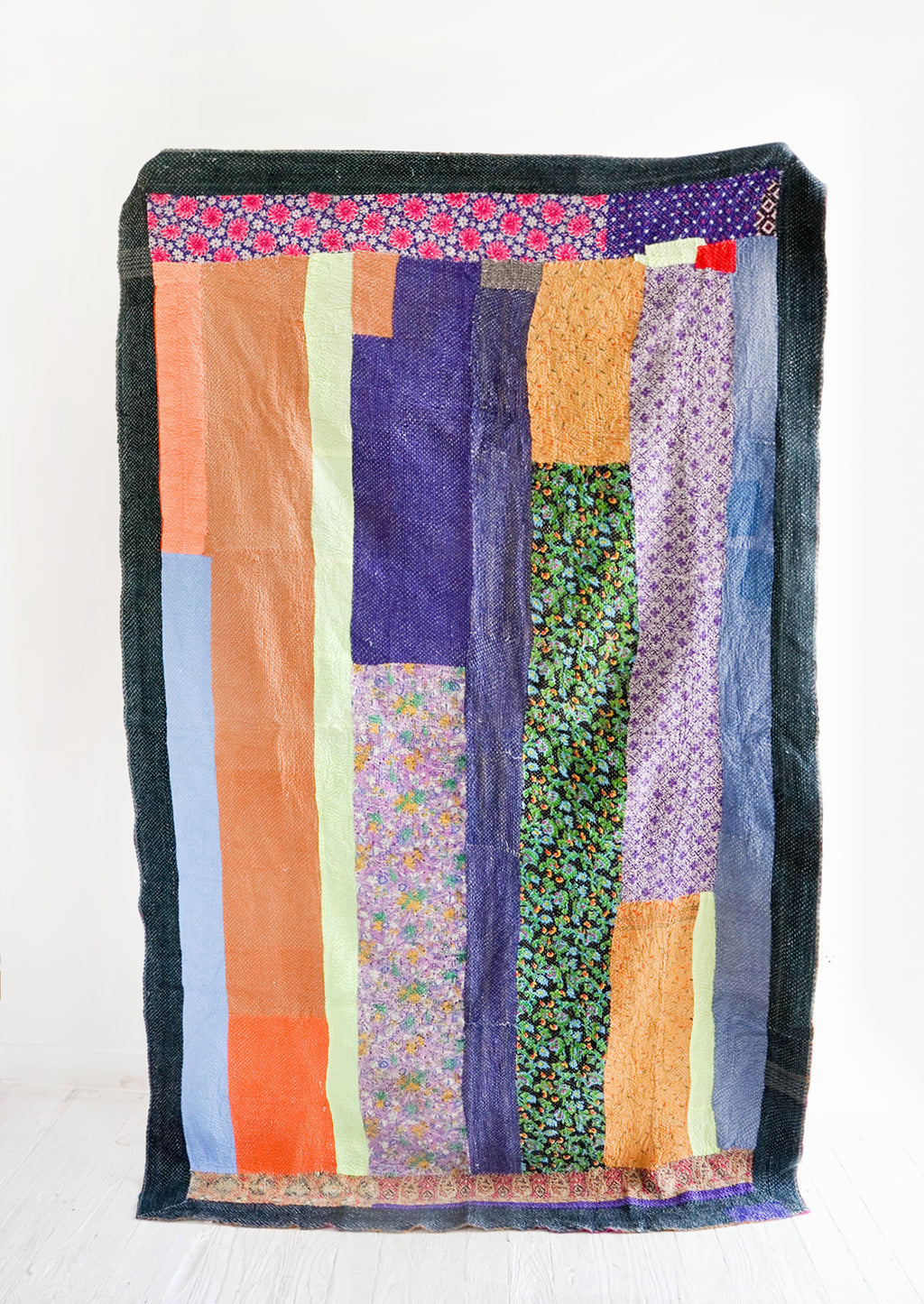 1: Vintage Patchwork Quilt No. 12 in  - LEIF