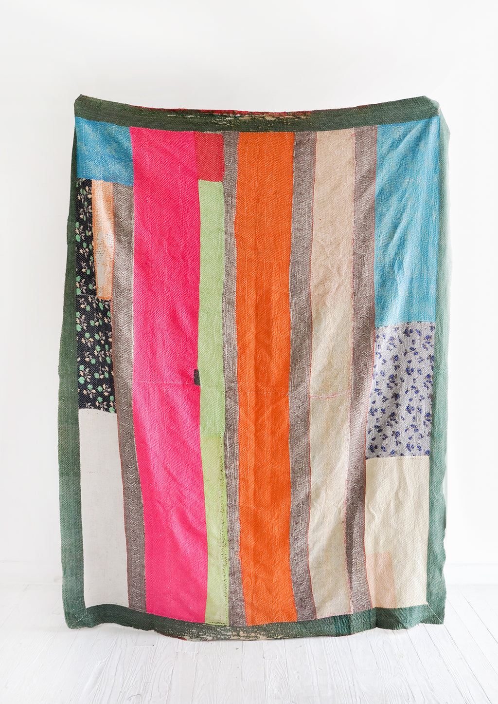1: Vintage Patchwork Quilt No. 15 in  - LEIF