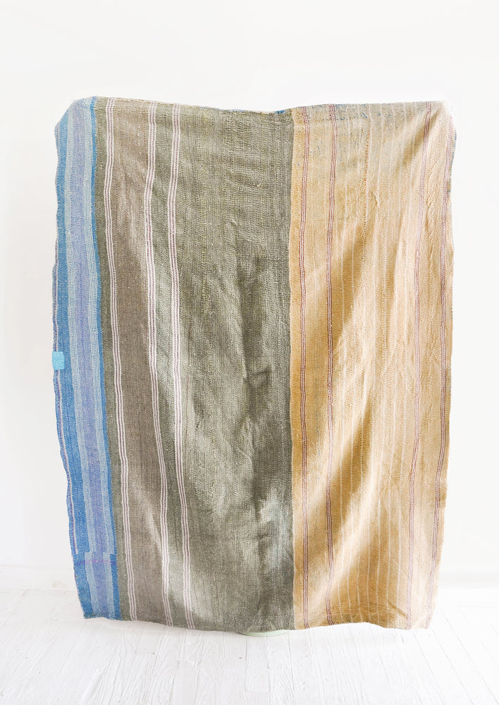 Vintage Patchwork Quilt No. 9 in  - LEIF