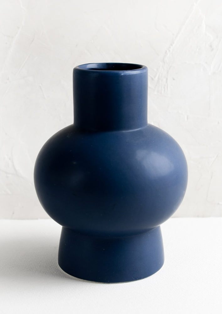 Signe Ceramic Vase