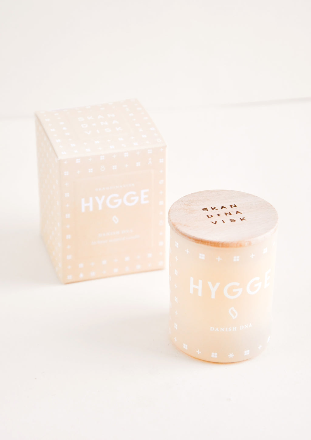 2 oz / Hygge (Coziness): Skandinavisk Candle in 2 oz / Hygge (Coziness) - LEIF