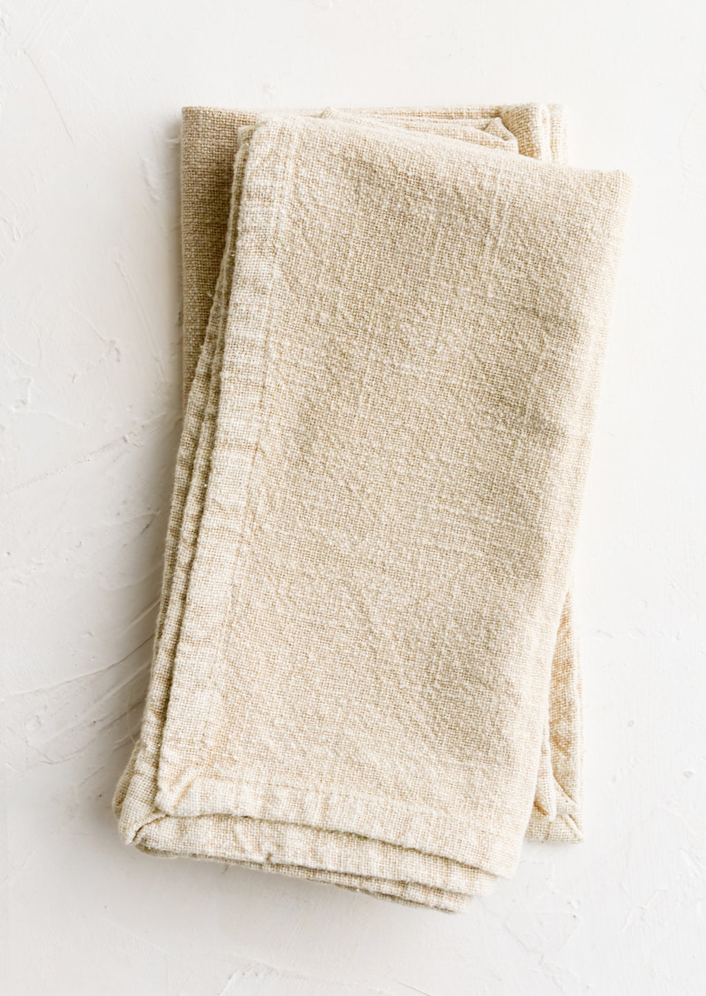 Oatmeal: A pair of stonewashed napkins in oatmeal.