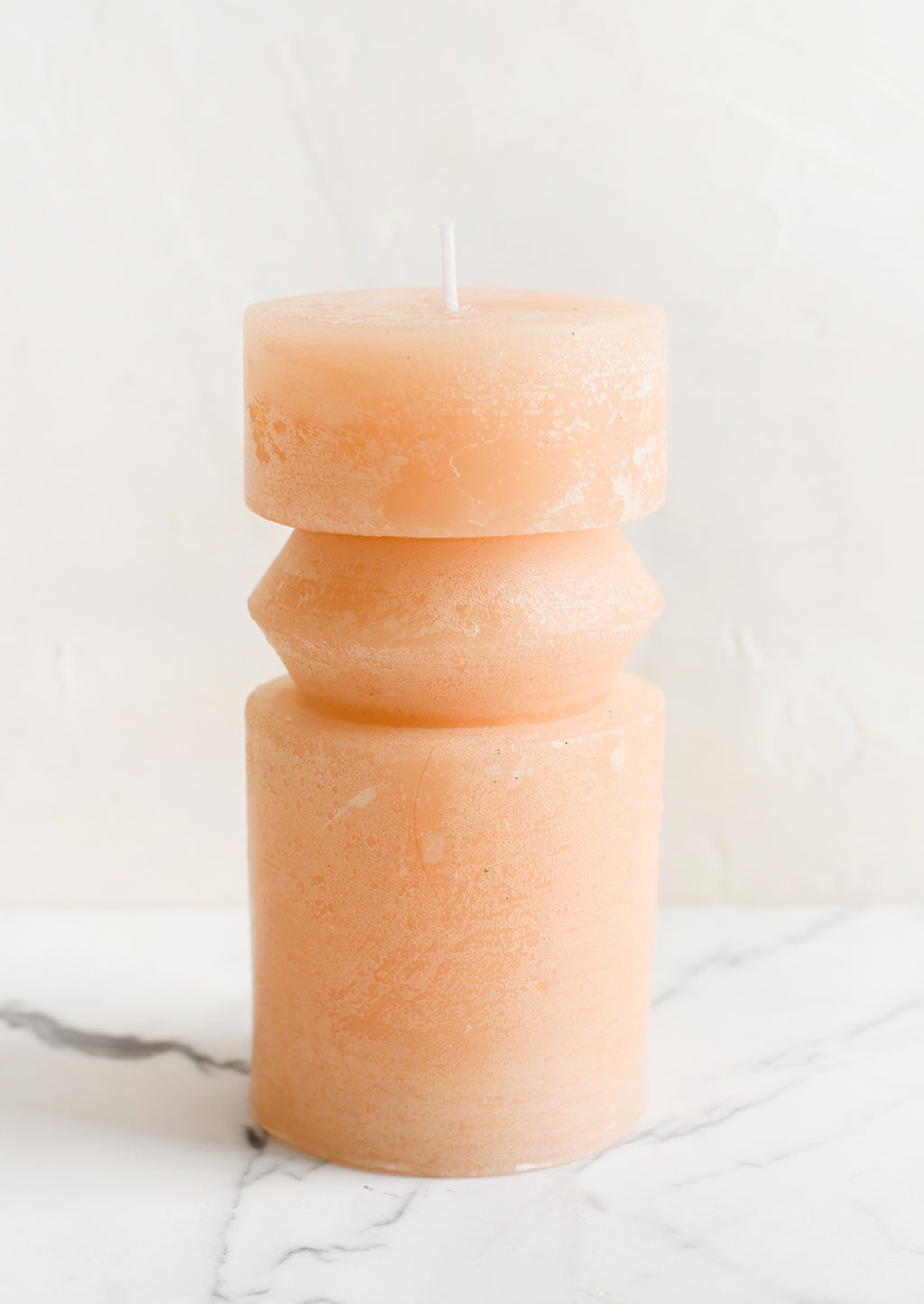 Medium (Ridge) / Pomelo: A medium carved pillar candle with waxy finish in pomelo.